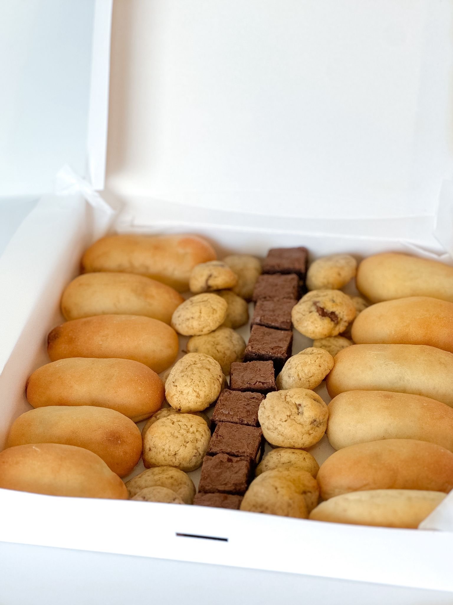 Caja Surtido mini Lloricaos, mini brownies y mini cookies (viernes o sábado)