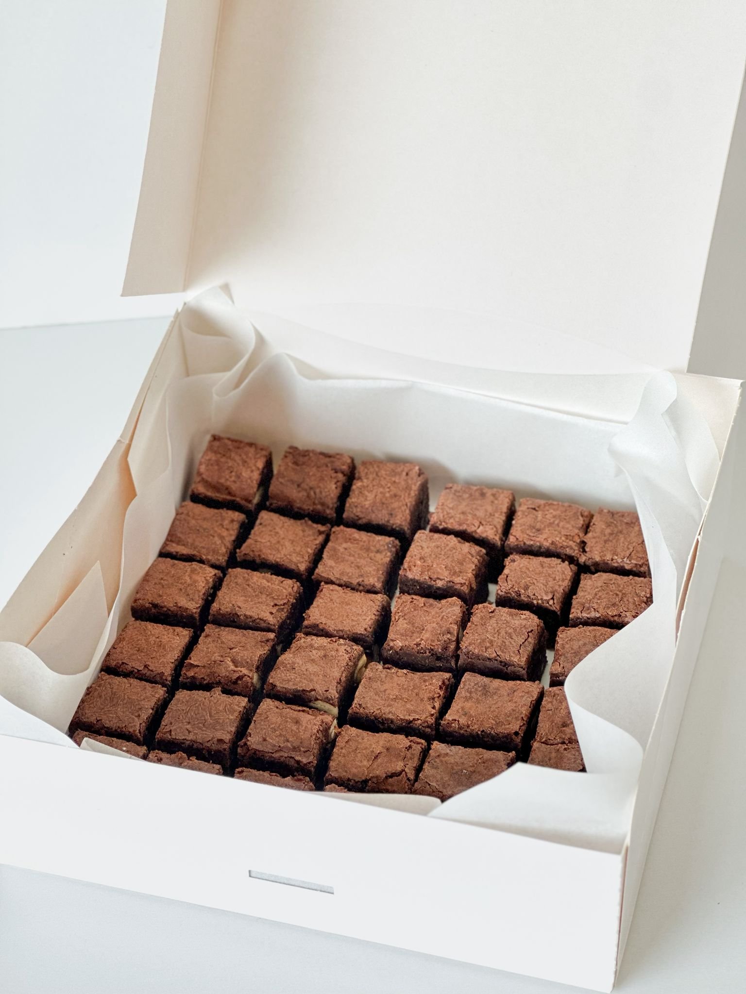 Caja Surtido mini brownies